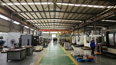 चीन Chengdu Xingweihan Welding Equipment Co., Ltd. कंपनी प्रोफ़ाइल