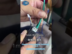 टेबल स्पॉट वेल्डिंग मशीन के इलेक्ट्रॉनिक घटकों का वेल्डिंग