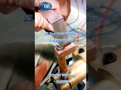 फिक्स्ड स्पॉट वेल्डर के साथ वेल्डिंग स्टेनलेस बॉक्स