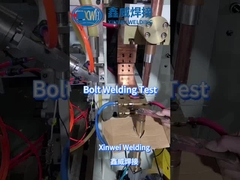 एक बोल्ट फीडर के साथ वेल्डिंग बोल्ट